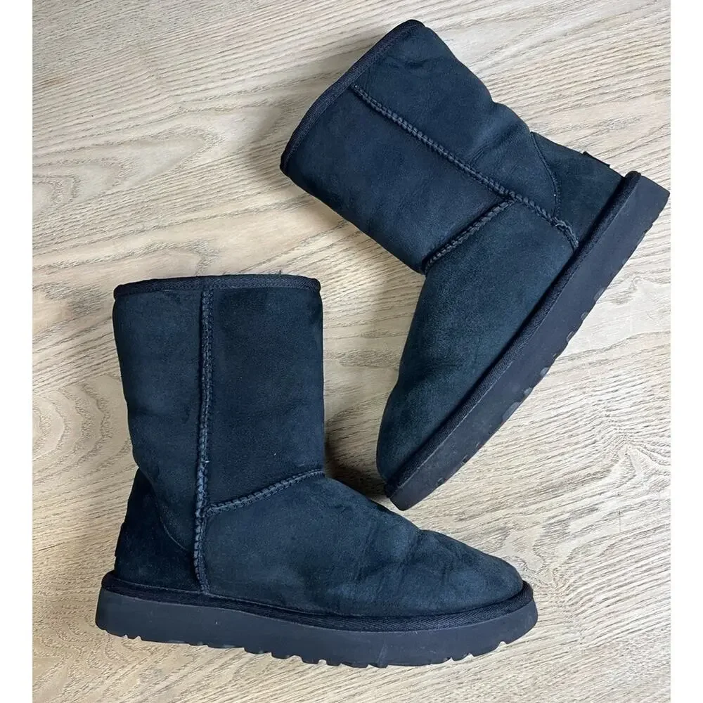 UGG Classic Short II Black Suede Shearling Boots Women’s Size 7